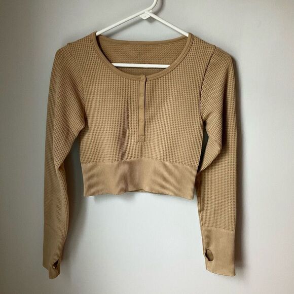 Aerie Offline Main Squeeze Waffle Crop Henley. Tan. Small - Picture 10 of 10